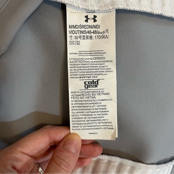 Under Armour Fitted Golf Coldgear Ribbed Zipped Vest - Size Medium - Picture 8 of 11